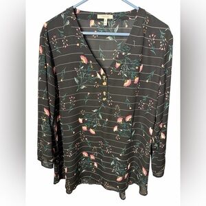 Women’s Maurice’s Black floral Size XXL blouse! EUC! Delicate white stripes!